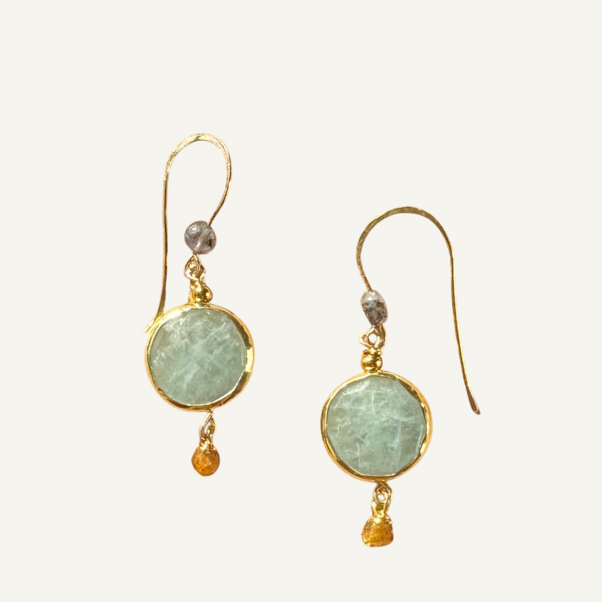 Aquamarine golden circles with iolite