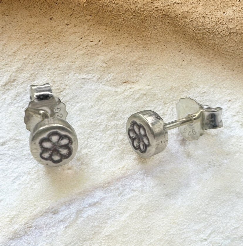 Sterling Silver Flower stud earrings