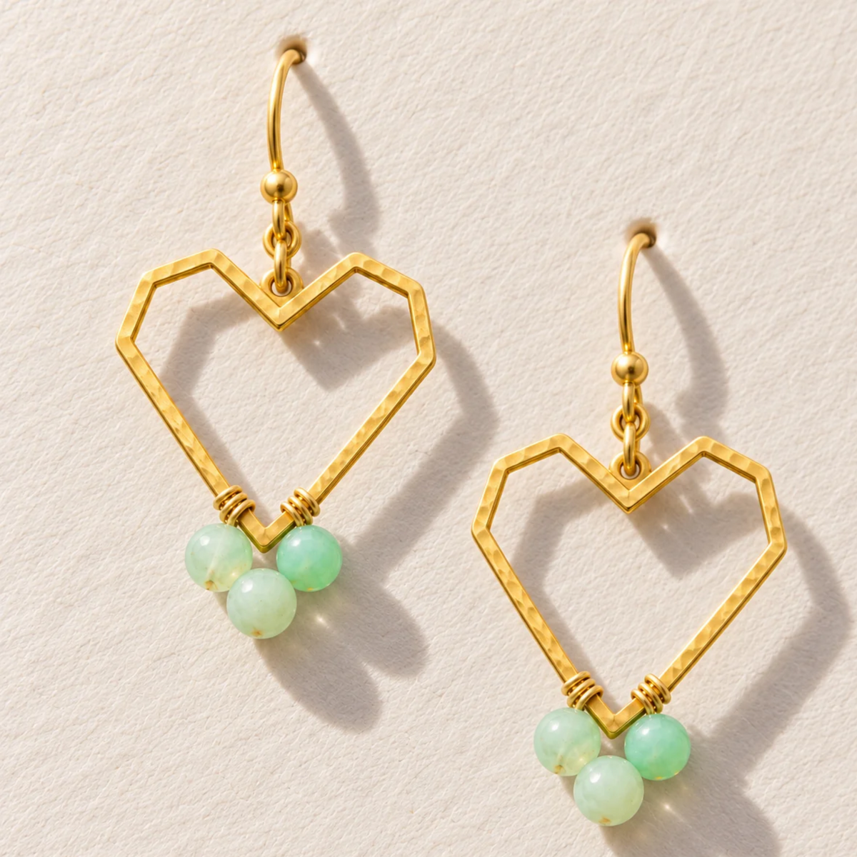 Golden heart earrings with chrysoprase