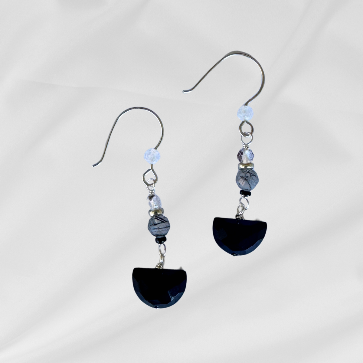 Black Onyx Dome with Moonstone