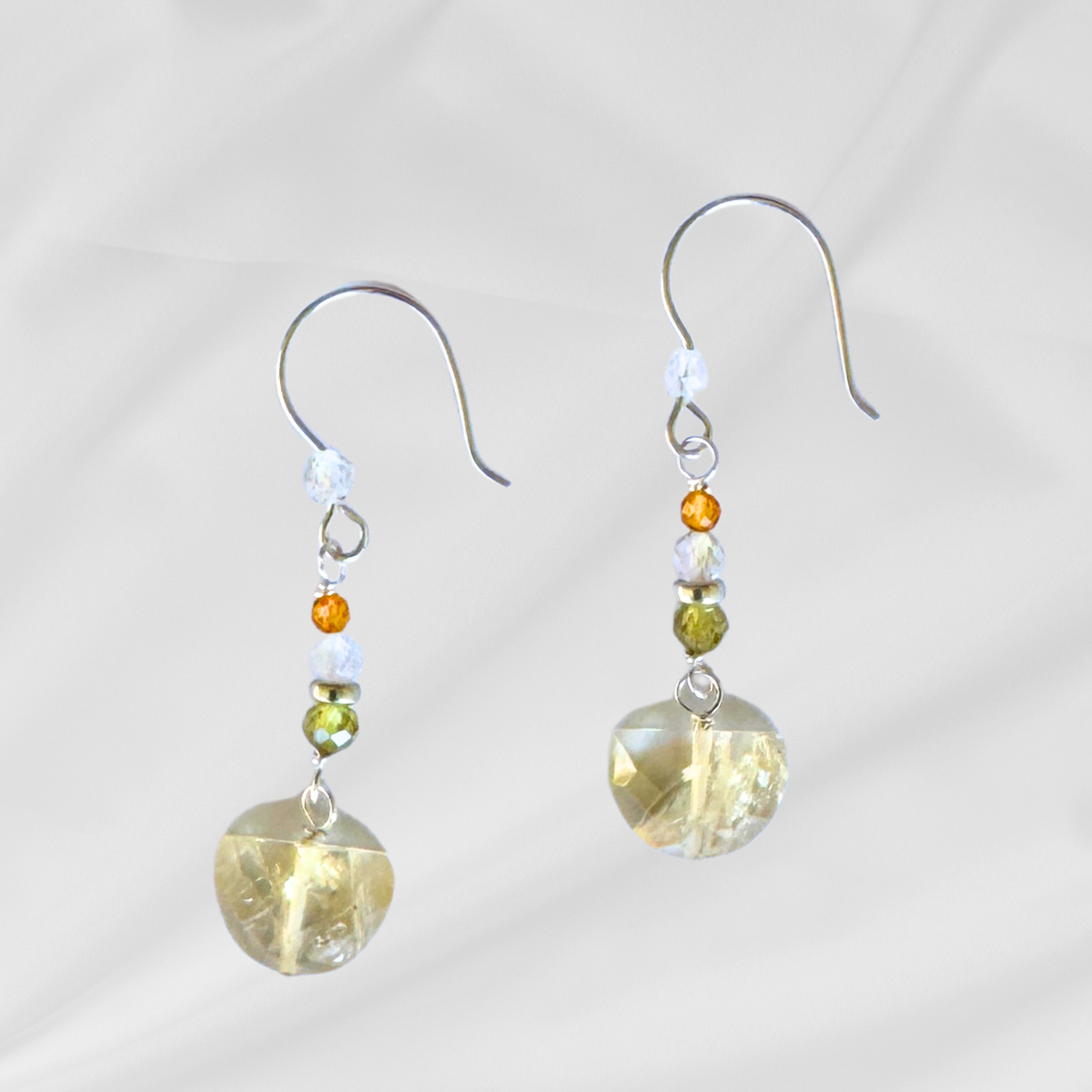 Citrine dome with mixed stones